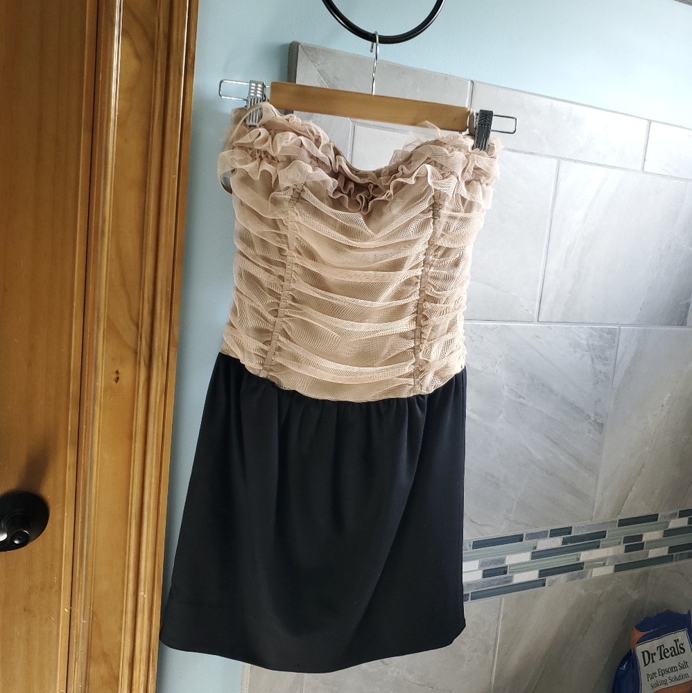 Elizabeth and James dress size 2
